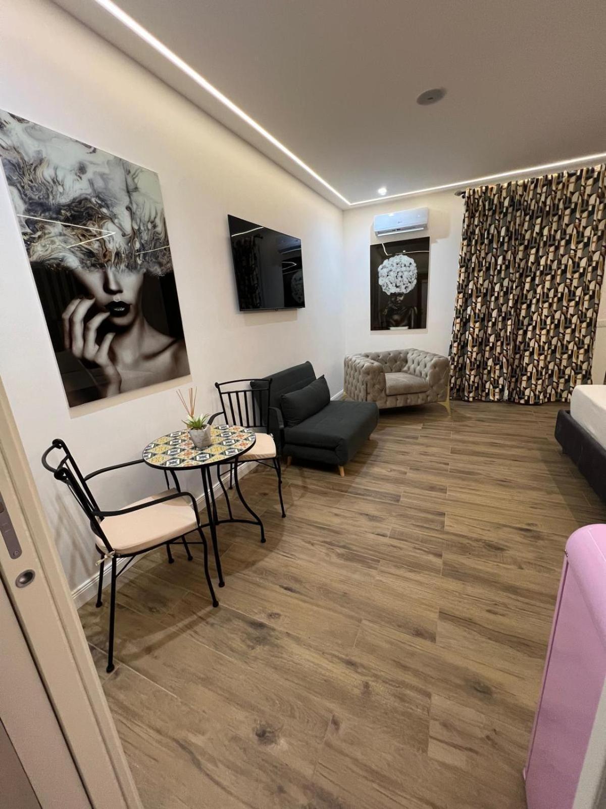Luxury House Stazione Centrale ปาแลร์โม ภายนอก รูปภาพ