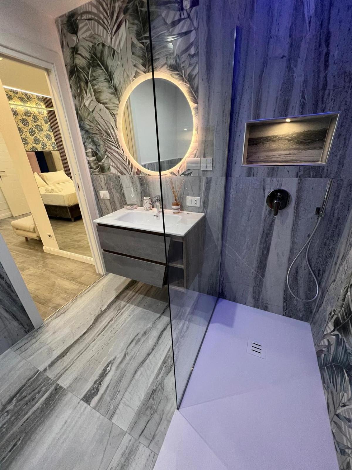 Luxury House Stazione Centrale ปาแลร์โม ภายนอก รูปภาพ